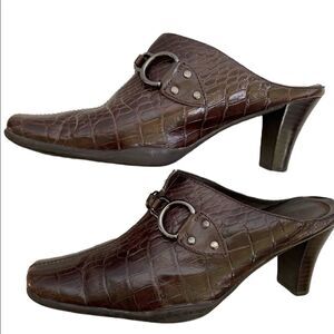 Aerosoles ~ In a Cinch ~?Brown Croc Print Mules ~ size 8.5